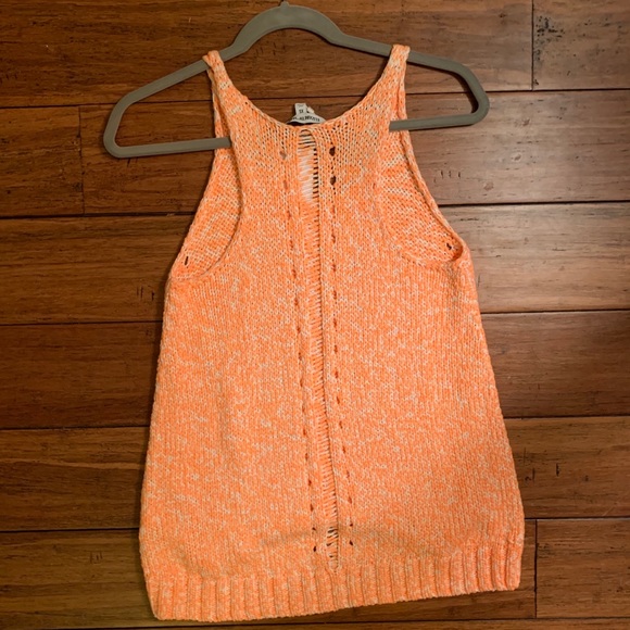 Elizabeth & James Open stitch sweater tank - Picture 2 of 2